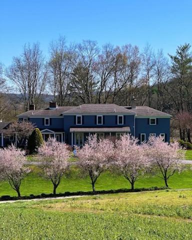 37 Oak Ridge House Bed & Breakfast Wellsboro Ngoại thất bức ảnh