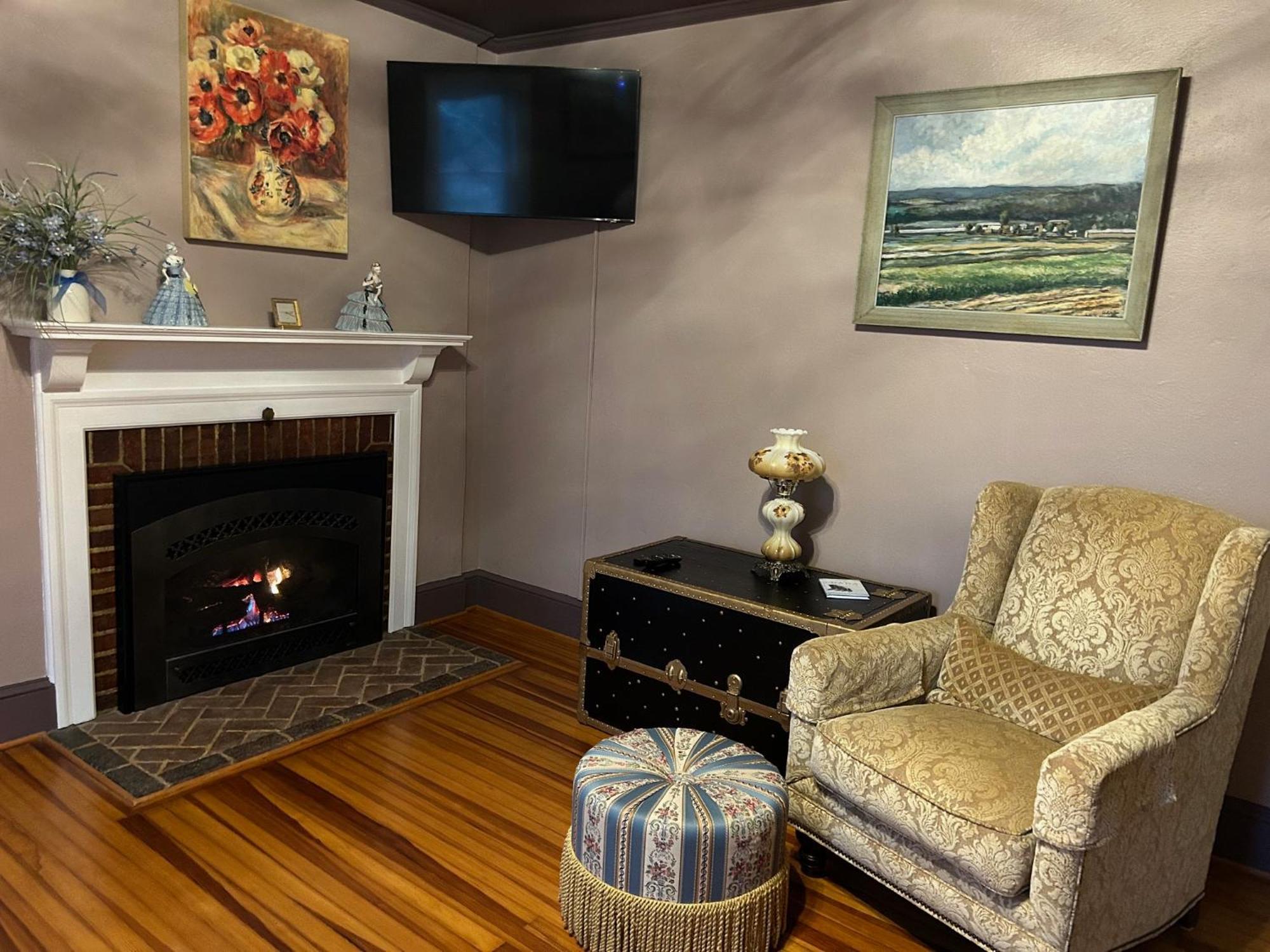 37 Oak Ridge House Bed & Breakfast Wellsboro Ngoại thất bức ảnh